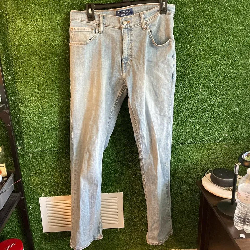 Arizona Men's Blue Jeans