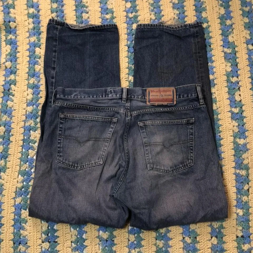 Diesel Men's Navy and Blue Jeans