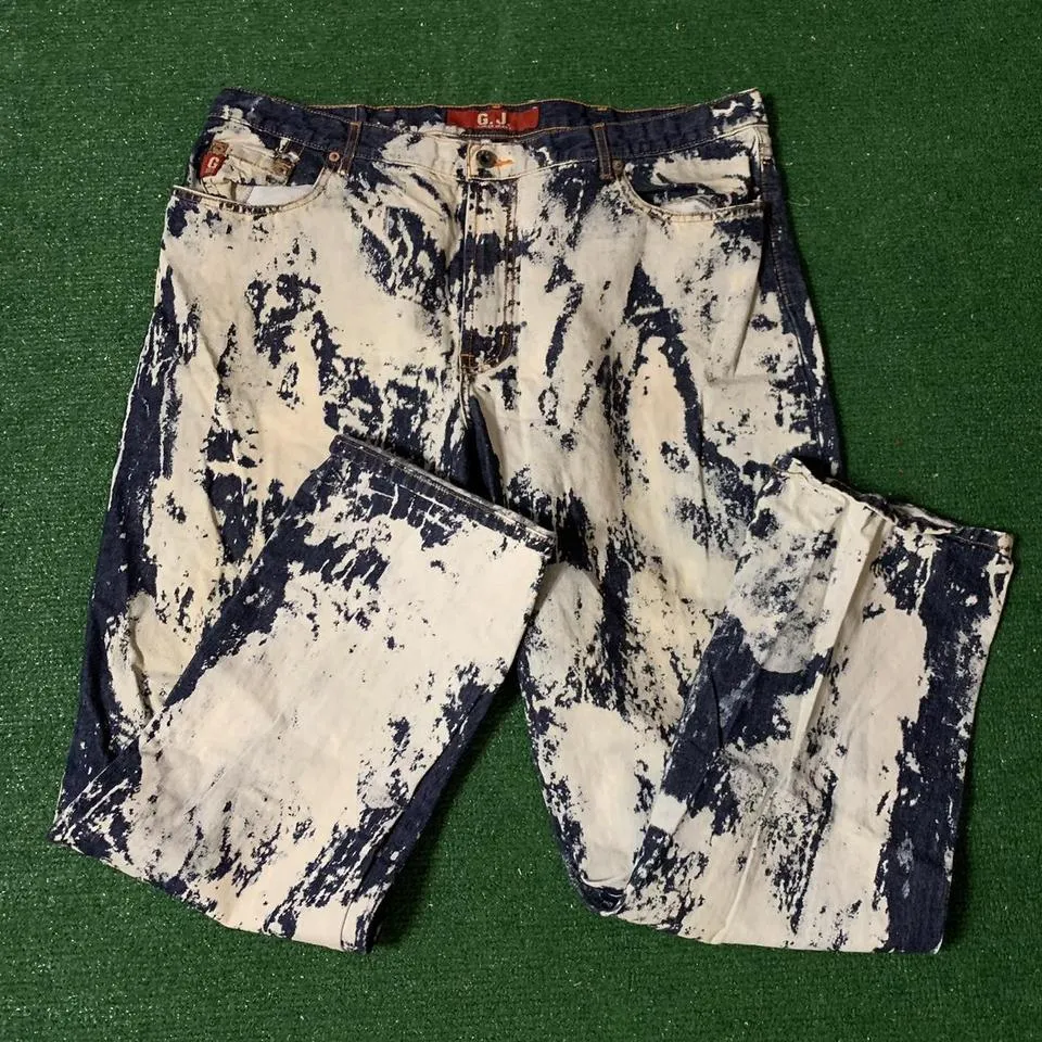 Guess Men's Blue and Cream Jeans