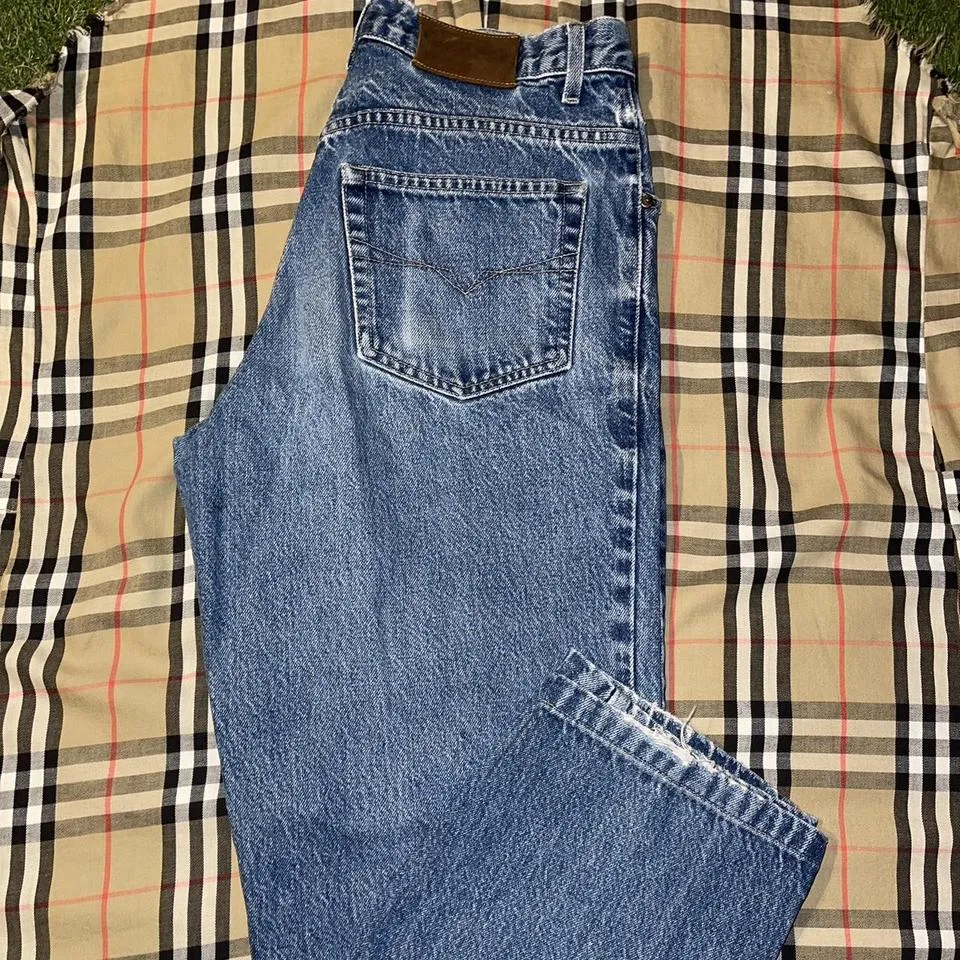 Guess Men's Blue and Navy Jeans