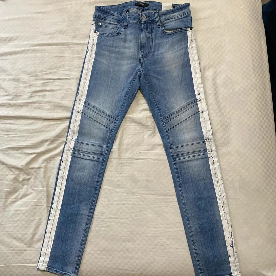 Guess Men's Blue and White Jeans
