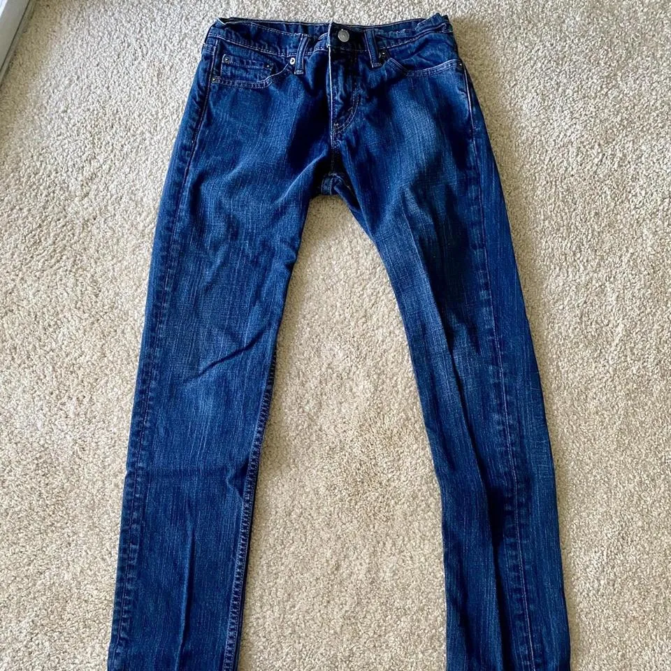 Levi's Men's Blue and Navy Jeans