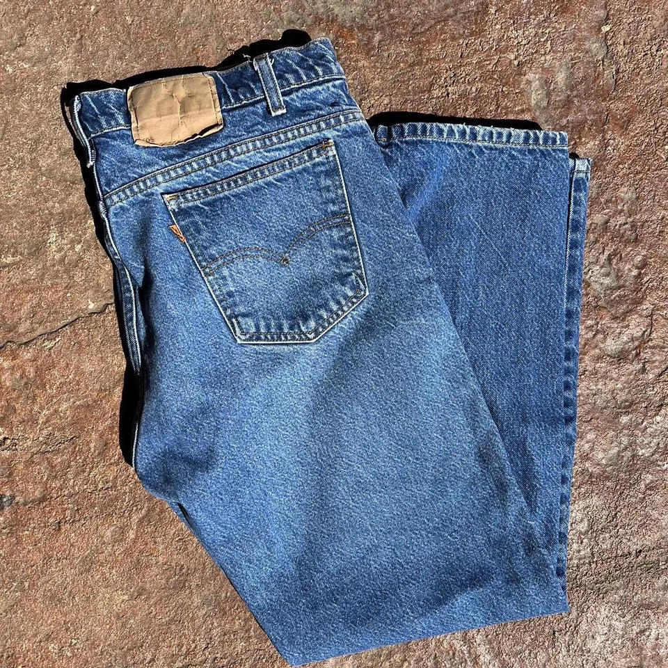 Levi's Men's Blue and Navy Jeans