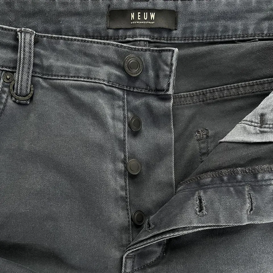 Neuw Men's Grey and Blue Jeans