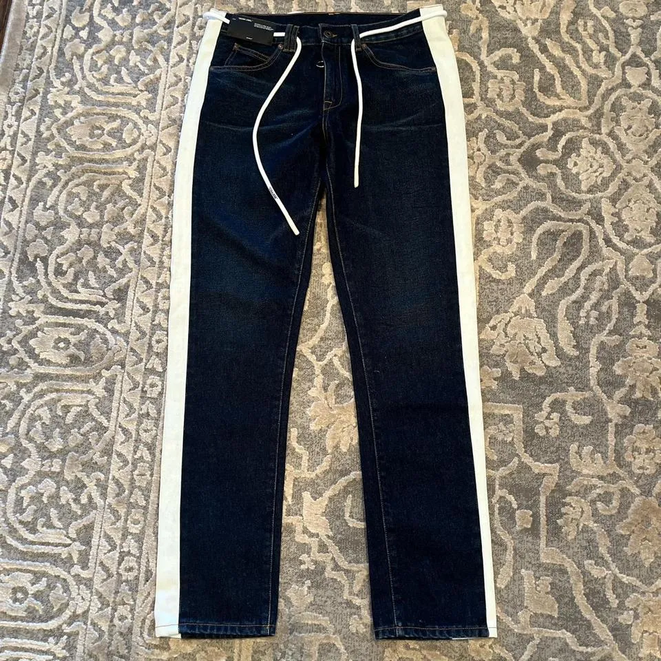 Off-White Men's Navy and White Jeans
