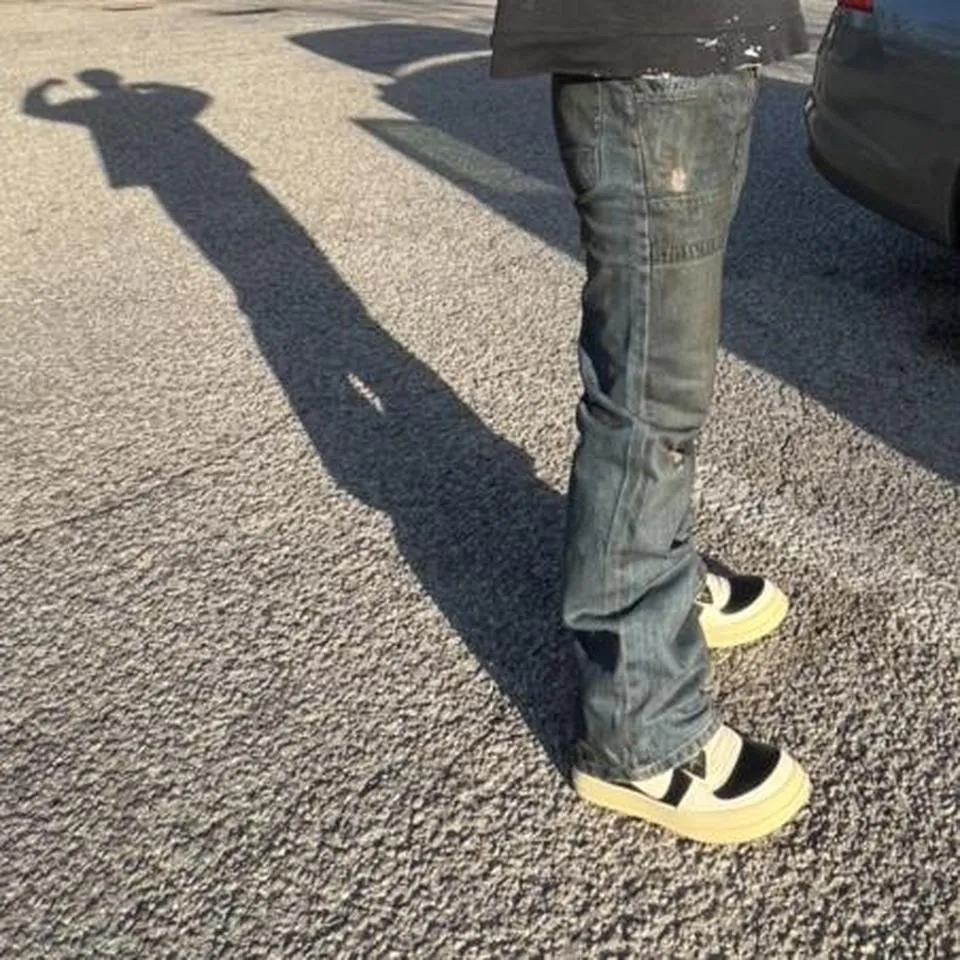 Rick Owens Men's Navy and Blue Jeans