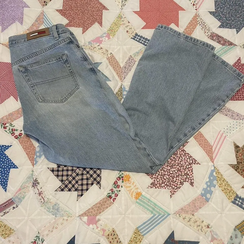 Tommy Hilfiger Men's Blue and Navy Jeans
