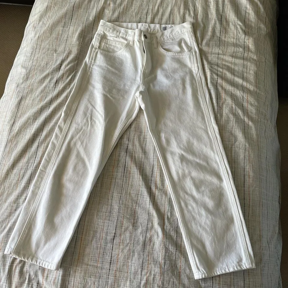 UNIQLO Men's White Jeans