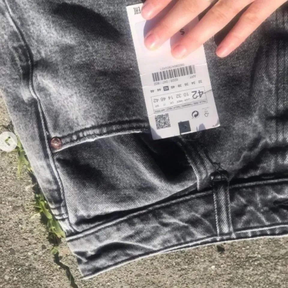 Zara Men's Grey and Black Jeans