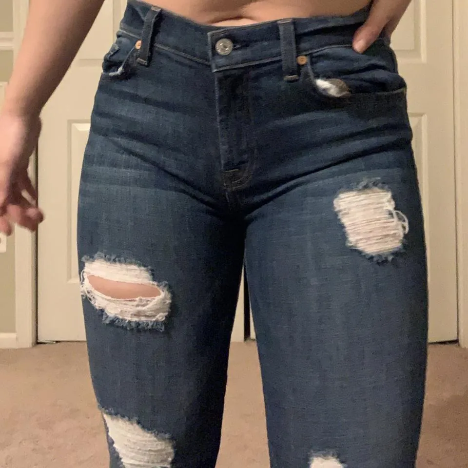 7 For All Mankind Women's Blue and Navy Jeans