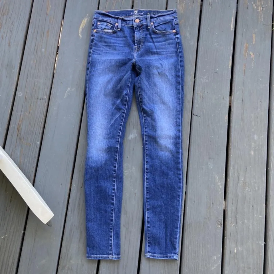 7 For All Mankind Women's Blue and Navy Jeans