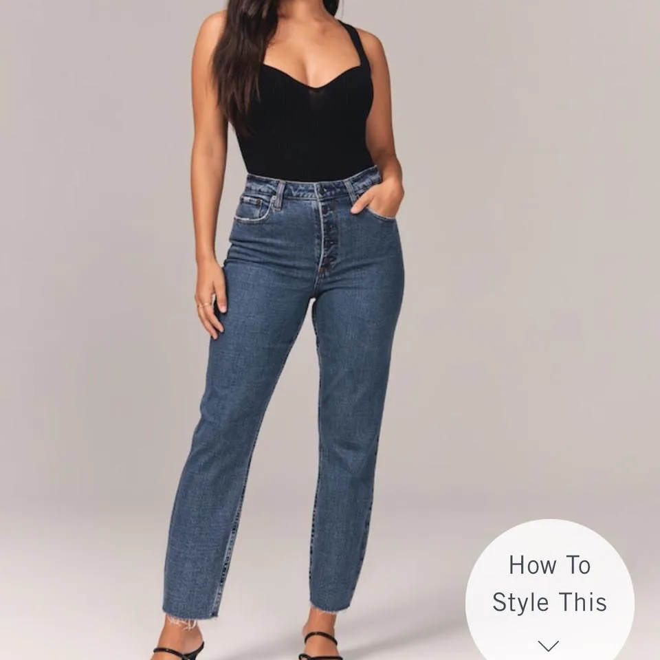 Abercrombie & Fitch Women's Blue and Navy Jeans