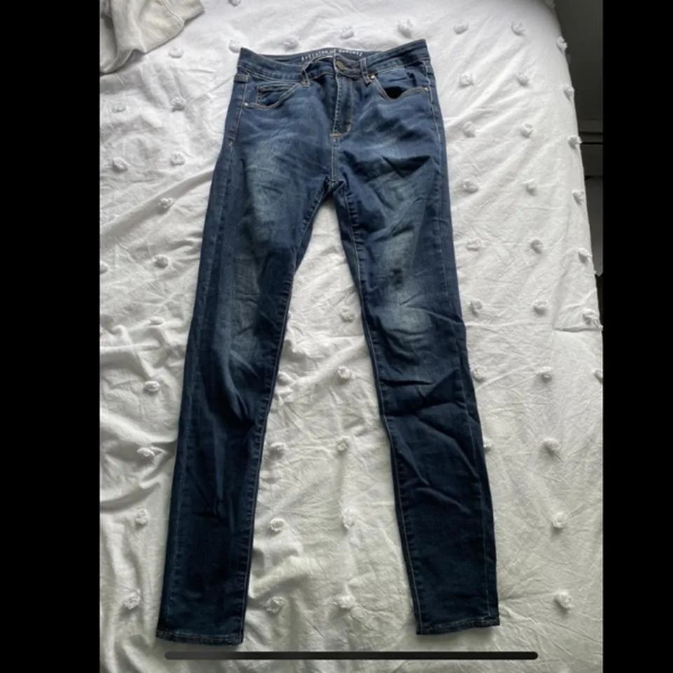 Articles of Society Women's Navy and Blue Jeans