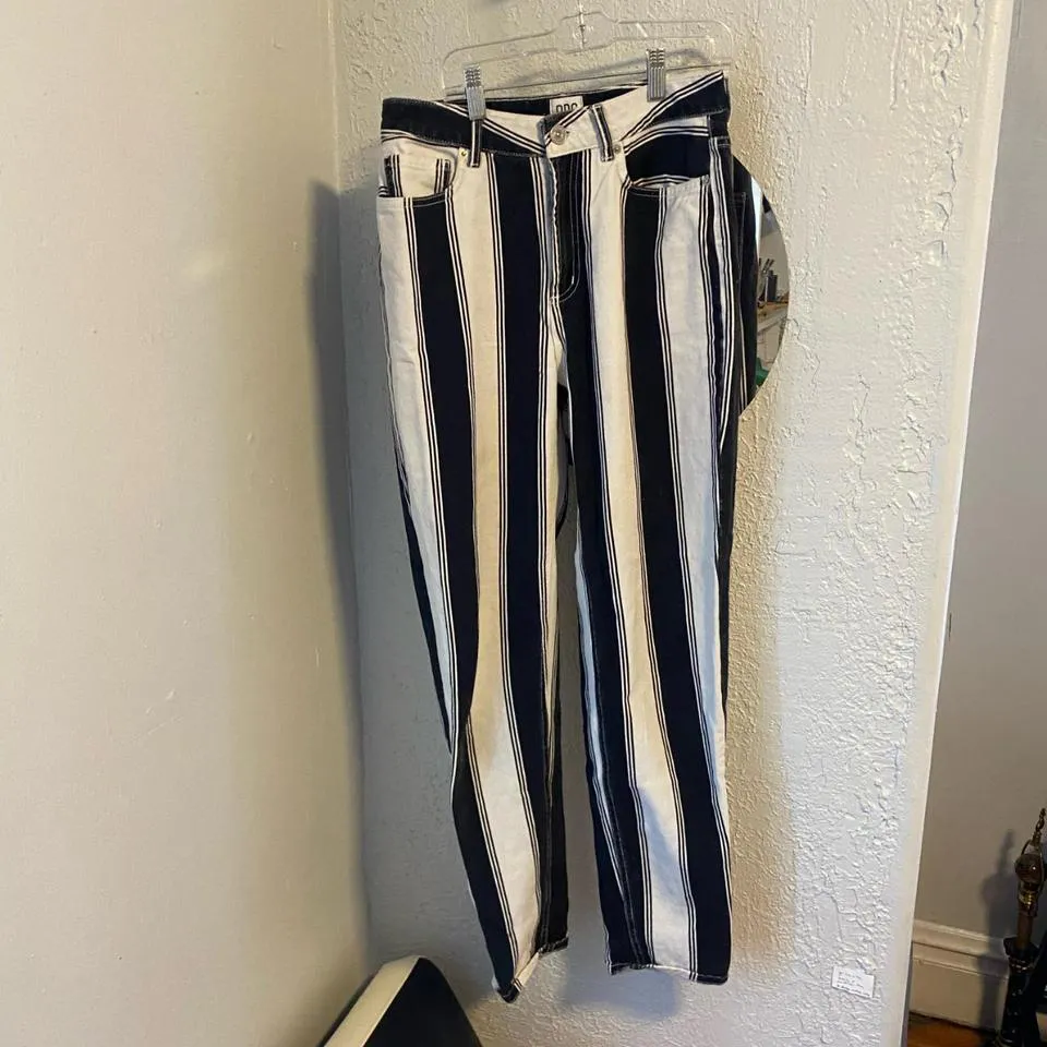 BDG Women's White and Black Jeans
