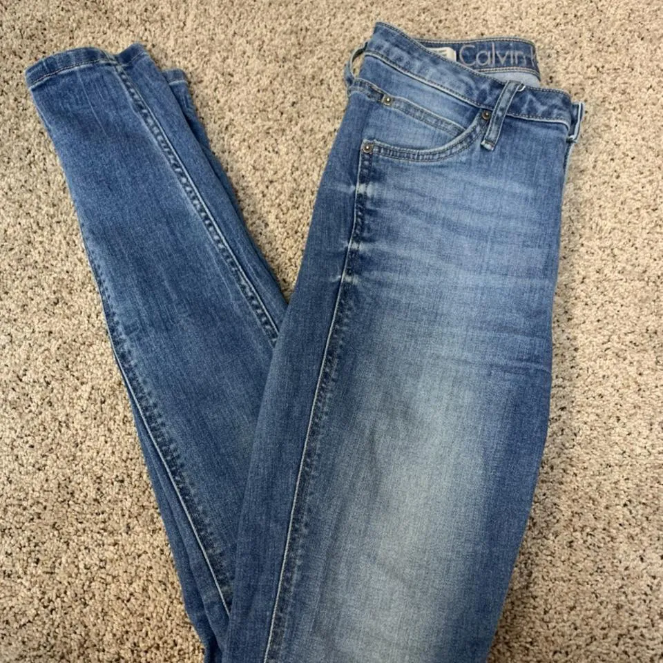 Calvin Klein Women's Blue and Navy Jeans