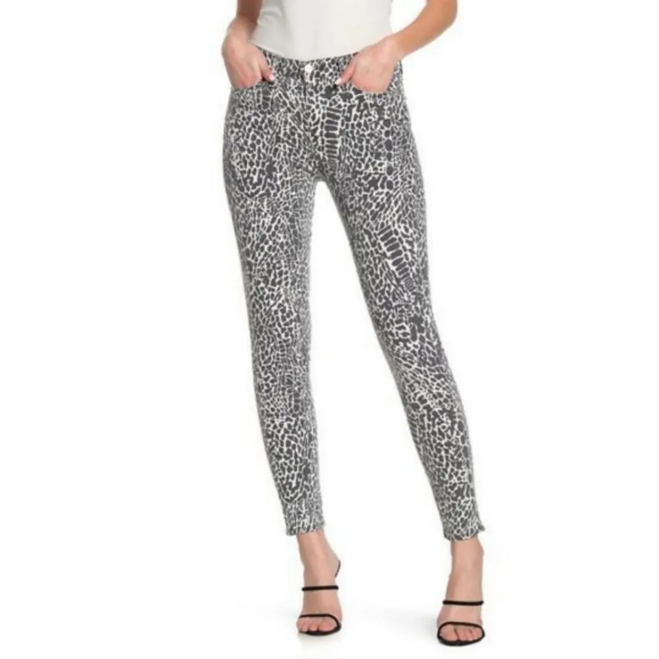 Frame Women's Black and White Jeans