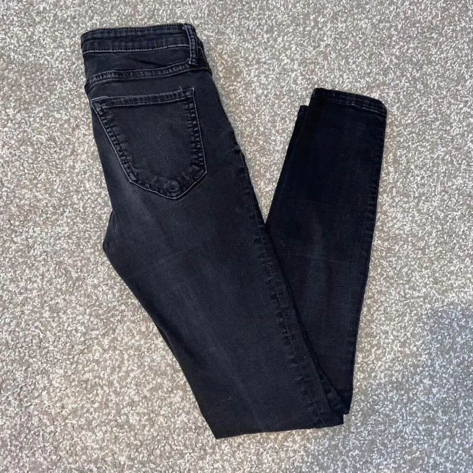 Gap Women's Black Jeans