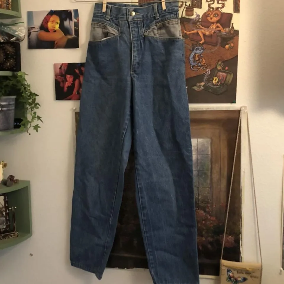 Guess Women's Blue and White Jeans