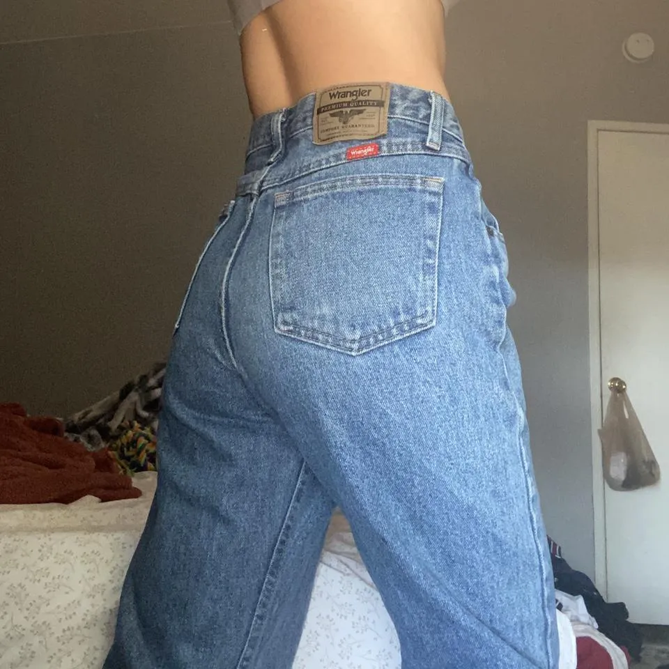 Wrangler Women's Navy and Blue Jeans